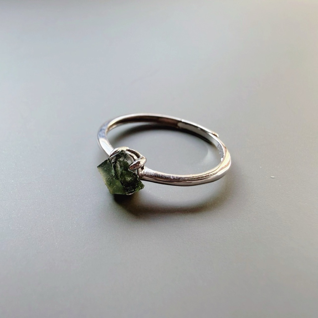 Moldavite แหวนหินสะเก็ดดาว อุกกาบาต