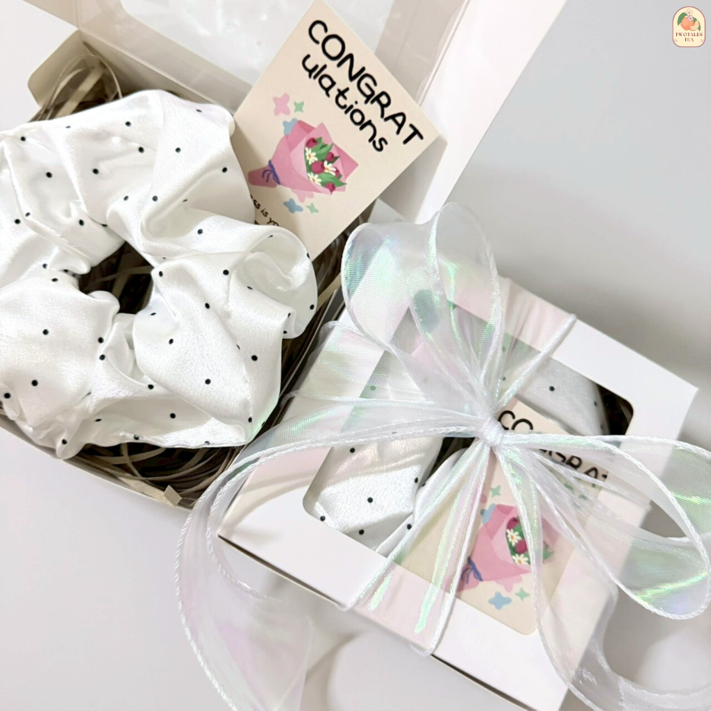 (Gift Box🤍) ยางมัดผมผ้าซาตินลายจุด สีขาว พร้อมกล่องของขวัญ  | White Polka Dot ของขวัญ วาเลนไทน์