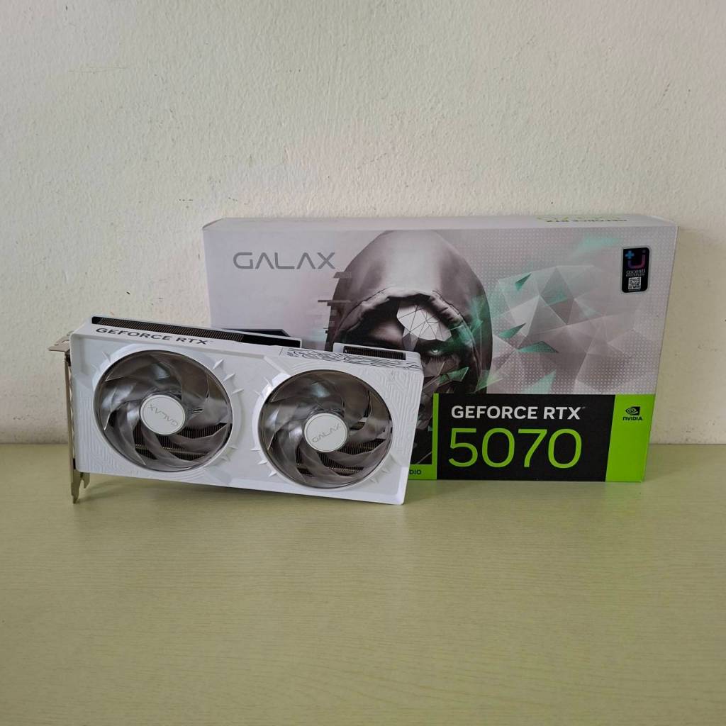 [สินค้ามือสอง] GALAX GEFORCE  RTX 5070 1-CLICK OC WHITE 12GB GDDR7