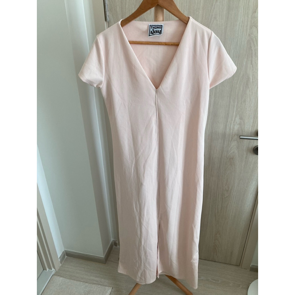 Thong yoy เดรสยาว size M สีนู้ด