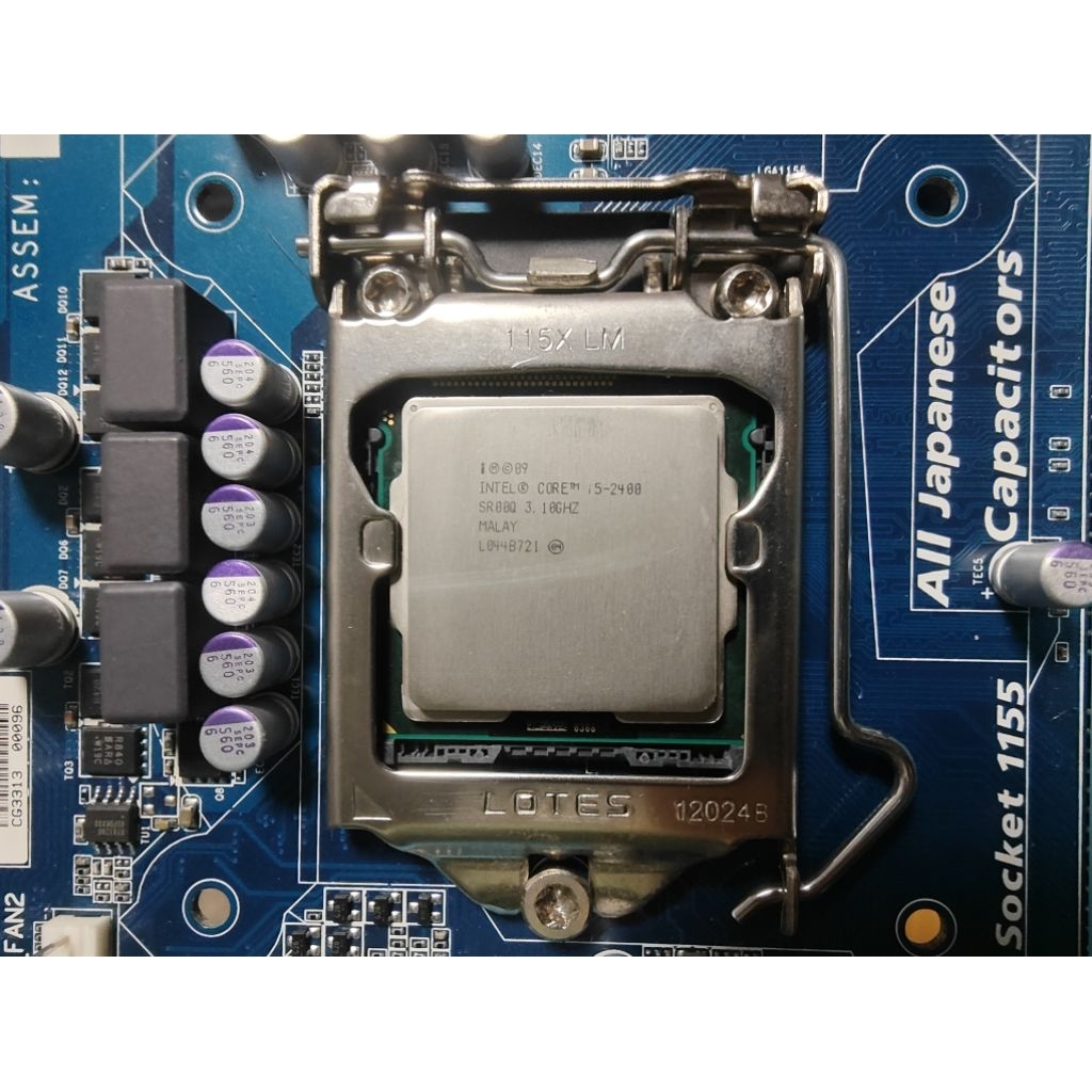 ชุดมัดรวม Gigabyte GA-Z77M-D3H + Core i5-2400 + RAM 12GB (Bus 1333)