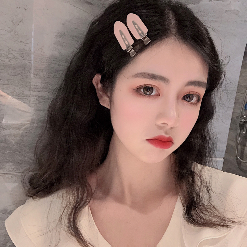 กิ๊บ Di  สินค้าแท้จาก กิ๊บติดผมสีชมพูหวาน คลิปด้านล่างแบน คลิปด้านข้าง แฟชั่นหวาน เป็นของแถมจากการซื้อลิปสติก – โปรปัง
