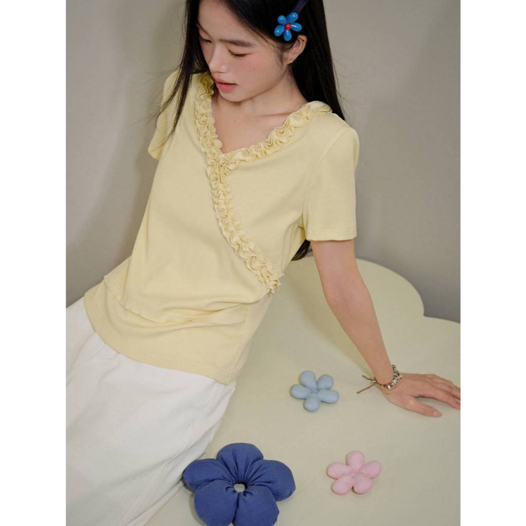 [Preorder] KUOSE : Ruffle Trim V-Neck Top