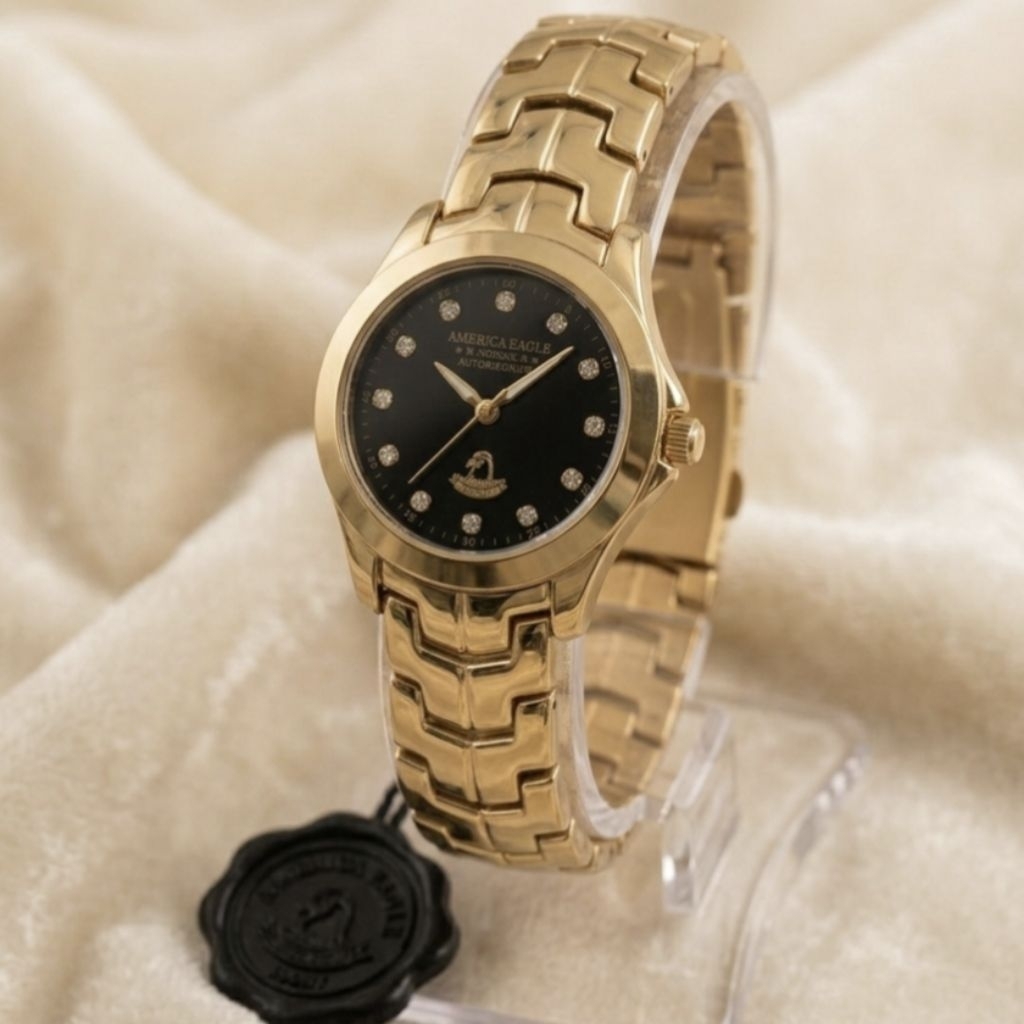 American Eagle นาฬิกาผู้หญิง  สายสเตนเลส สีทอง