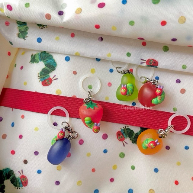 ⭐ นำเข้าจากญี่ปุ่น🇯🇵 พร้อมส่งในไทย! Eric carle พวงกุญแจ หนอนอีริค ใหม่! ป้ายห้อย The Very Hungry Cat