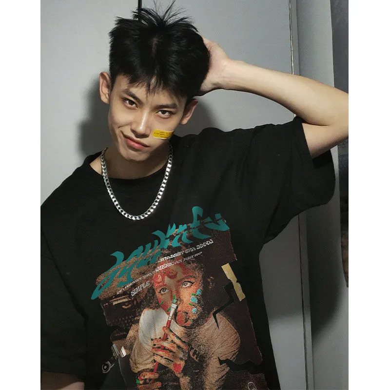 TeeTwoOne สไตล์อเมริกันวินเทจ สไตล์สตรีท เสื้อยืดคอกลม "SNMPLE" ผ้าCOTTON100% ผ้าฝ้ายใส่สบาย ไม่ต้องรีดเสื้อผู้ชาย