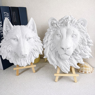 หัวสิงโตและหัวหมาป่า ขนาดเท่าฝ่ามือ สำหรับติดฝาพนัง หรือตั้ง…