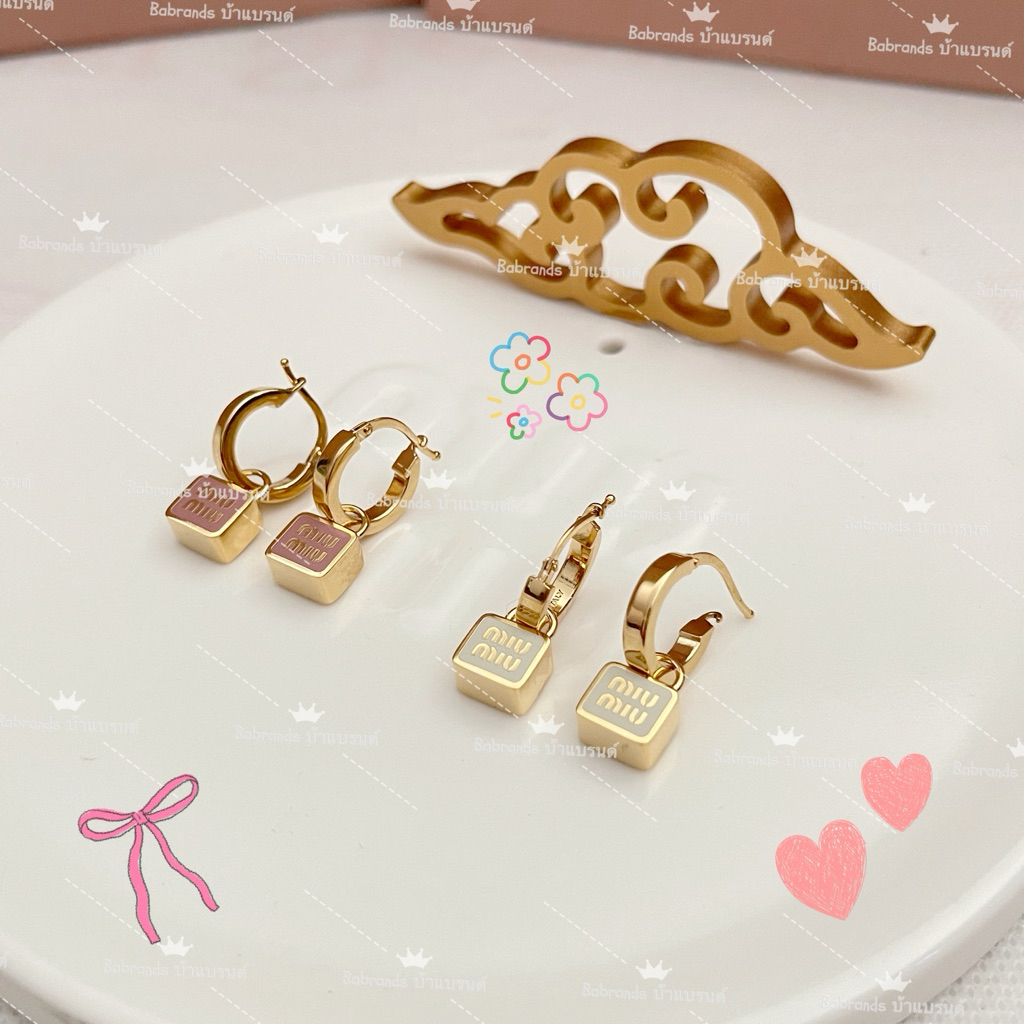 พร้อมส่ง ใส่ก่อนใคร New Miu Miu Logo detail earrings SS26 ใหม่ล่าสุดค่า