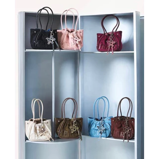 กระเป๋า Merge รุ่น A Day Bag ลายเลื่อม ของแท้ 100% จากร้าน Official สวยหรู ดูแพง