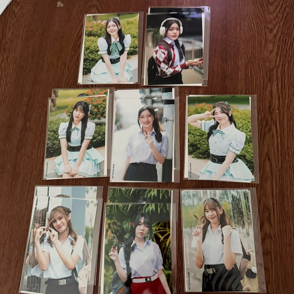 รูปสุ่มที่ระลึกจาก ซิงฯ เดบิวท์ รุ่น 4 = สิ้นสุดทางแพ้ = CGM48 =