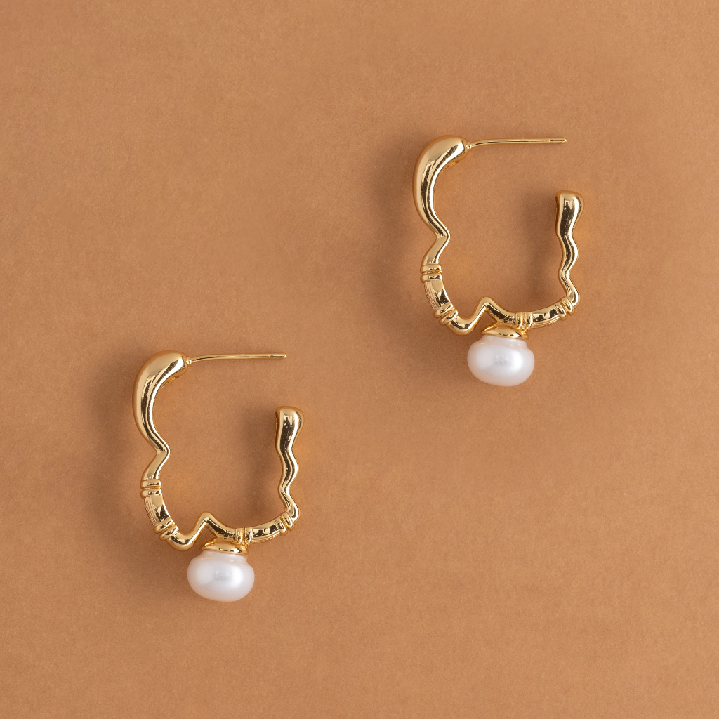 NAKAMOL - GOLD FILIGREE EARRINGS ต่างหูลายฉลุ สีทอง