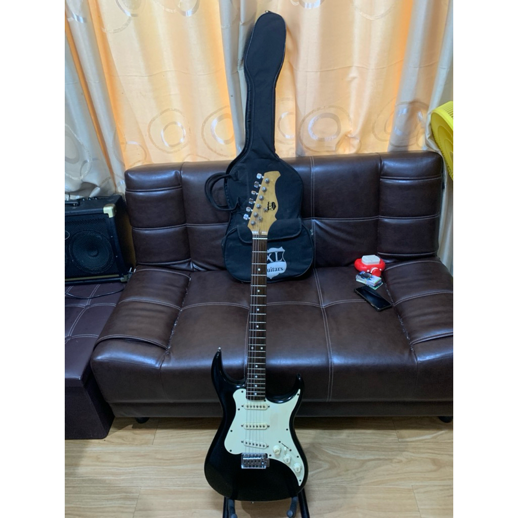 กีตาร์ไฟฟ้าแบรนด์ AXL