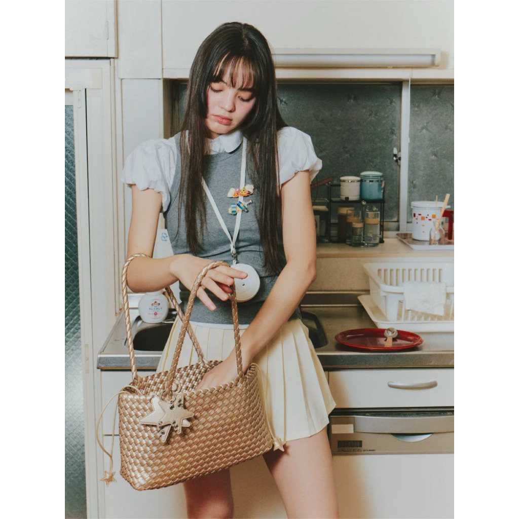 Ecoday💫pre-order Horizontal Woven Bag กระเป๋าลายสาน ทรงนอน (ใช้โค้ดลด 25%) จากช็อปแท้💯