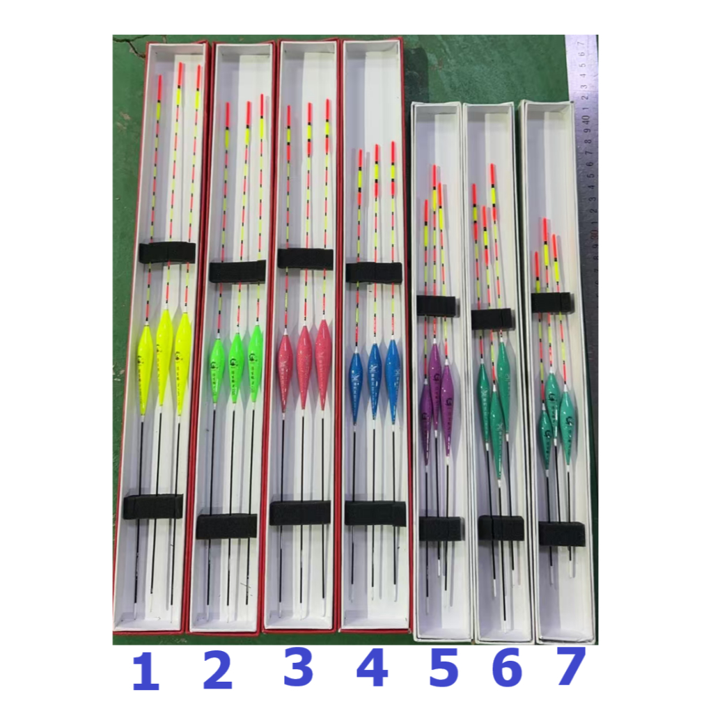 ร้านส่งคละสี ทุ่นชุด ไม้บัลซ่า 1 ชุด ได้ 3 ดอก ความยาว 35 ซม.