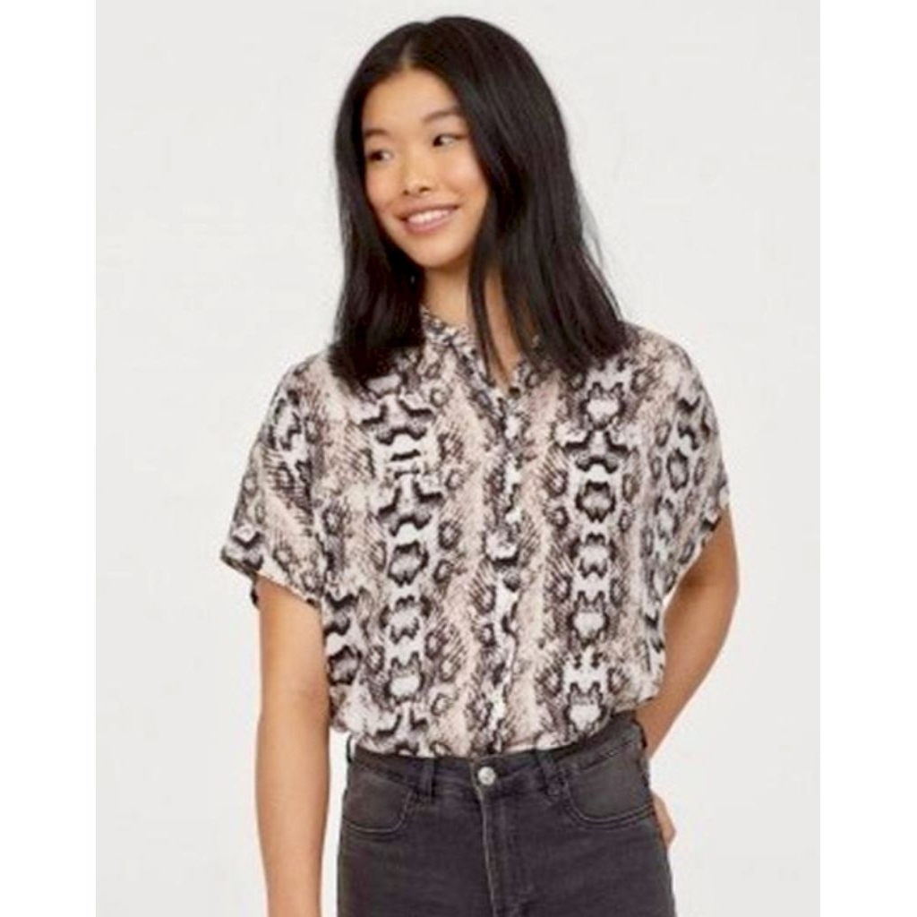 H&M คอลใหม่ eur36(S) อก42/ยาว23 ผ่าviscose