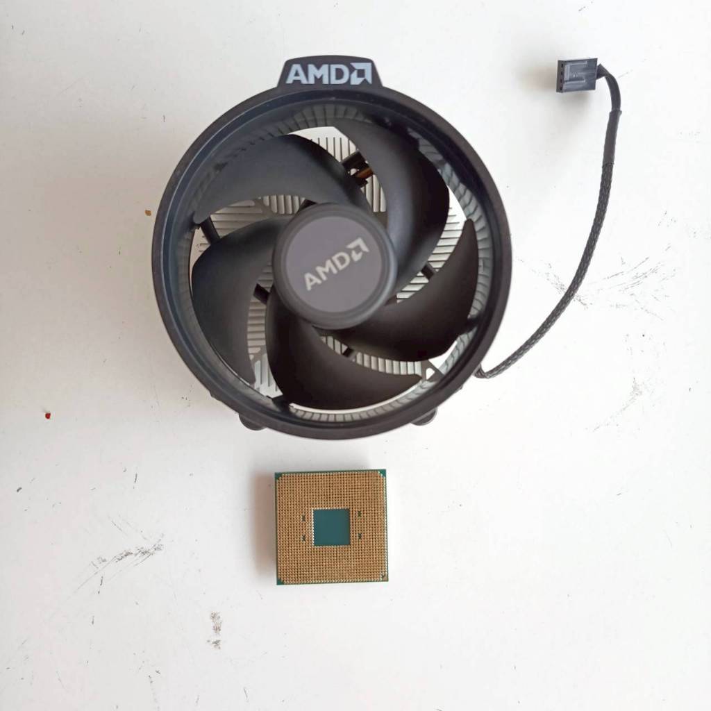 CPU  Ryzen 5  3600X  ประกัน  2  เดือน