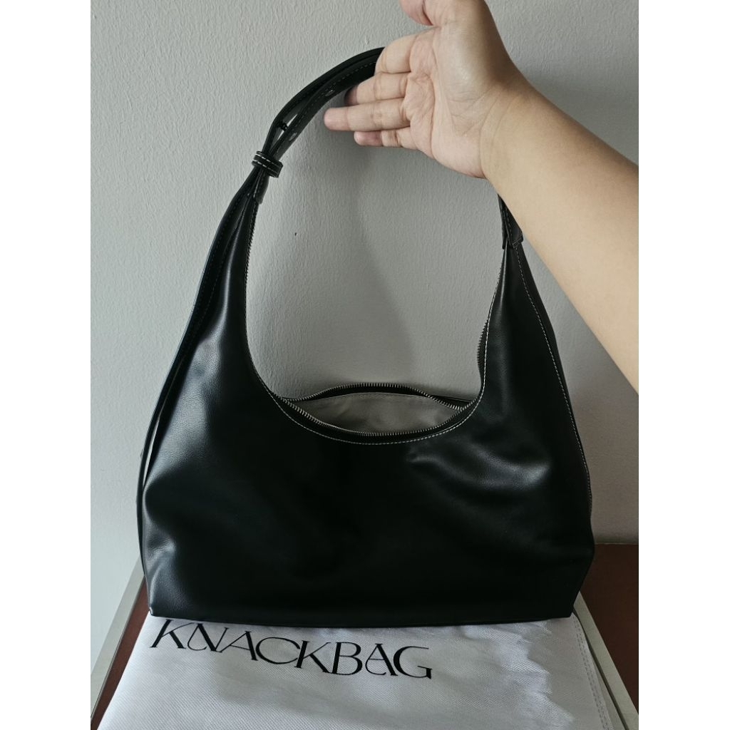 *ส่งต่อ* Knackbag Hobo L สีดำ