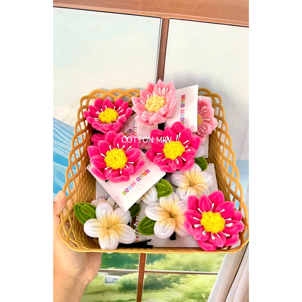 กิ๊ฟดอกบัว ดอกลีลาวดี