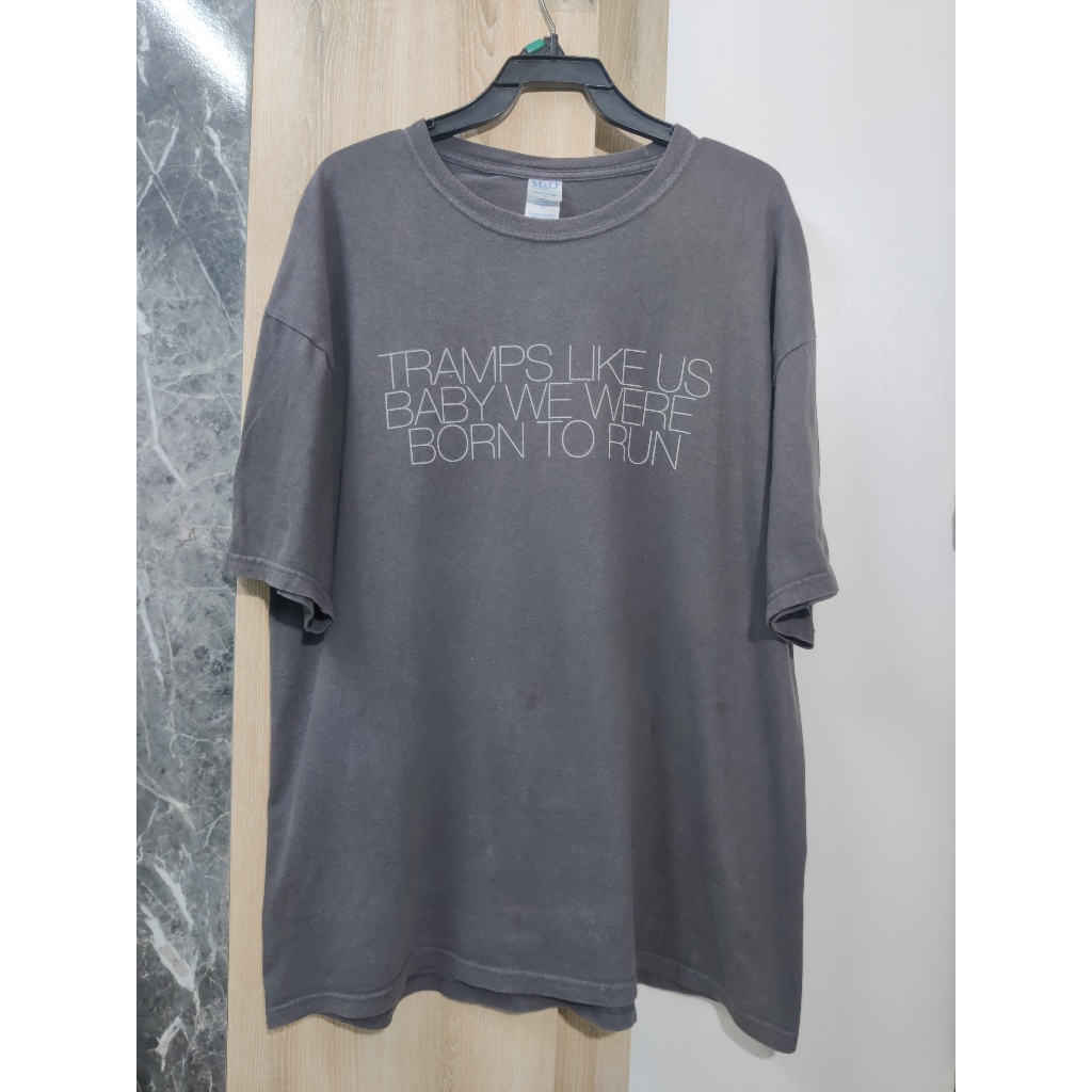 เสื้อยืดสไตล์วินเทจสีดำเทา Born to Run 1975 วง Bruce Springsteen มือสอง