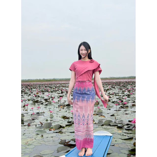 TANTANOD-รหัสTL23 ชุดเซตผ้าไทย เสื้อสไบปักดอกกุหลาบ กระโปรงผ่าหลัง(ผ้าฝ้ายพิมพ์ลาย)