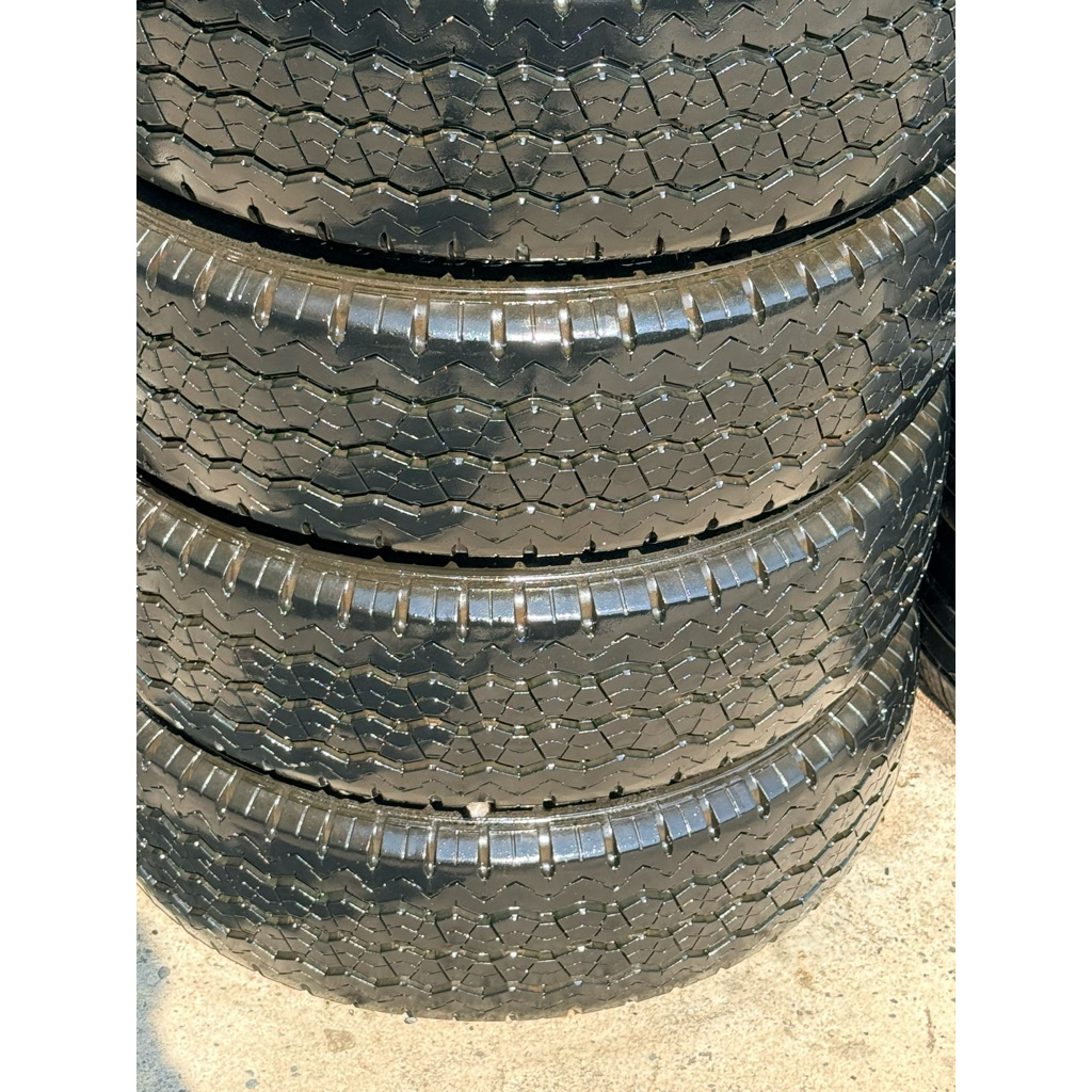 ยางมือสอง 215/70/15 Bridgestone R623 ปี18 ราคาต่อเส้น