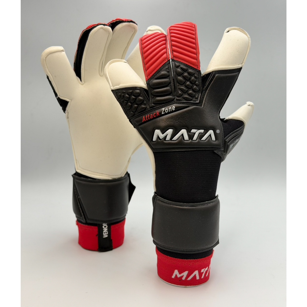 ถุงมือผู้รักษาประตู MATASPORT รุ่นท็อป Venom Grip3 สีดำแดง