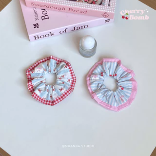 cherry bomb scrunchies | ยางมัดผม ยางรัดผม ลายเชอร์รี่ ยีนส์ |muanjia.studio