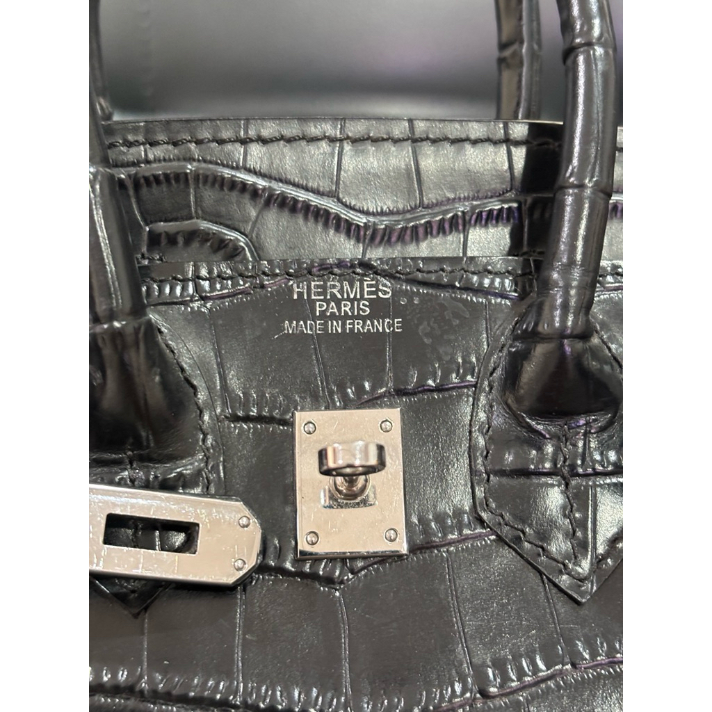 กระเป๋าหนังจระเข้ Hermes