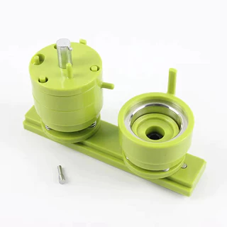 เครื่องผลิตปุ่มติดตั้งฟรี 5อิน1 (25+32+37+44+58) มม ชุดเครื่องทำปุ่ม DIY เครื่องกดตรา Punch พร้อมปุ่มพลาสติกฟรี 500 ชิ้น