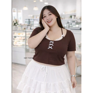 เสื้อคอกว้าง ไซส์ใหญ่ แขนสั้น ทรงครอป แต่งลูกไม้หน้าอก ติดโบว์หวาน ผ้าร่องใหญ่ เนื้อผ้ายืดหยุ่น ระบายอากาศได้ดี tb6665#