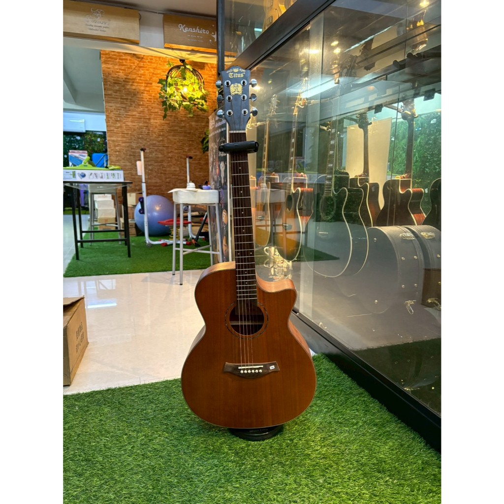 💥SALE💥TITUS กีตาร์ กีต้าร์โปร่ง 41" ไม้โซลิด Mahogany รุ่น TT8 สินค้าตัวโชว์  ราคาพิเศษ (ร้านเปลี่ยนสายให้ใหม่ ก่อนส่ง)