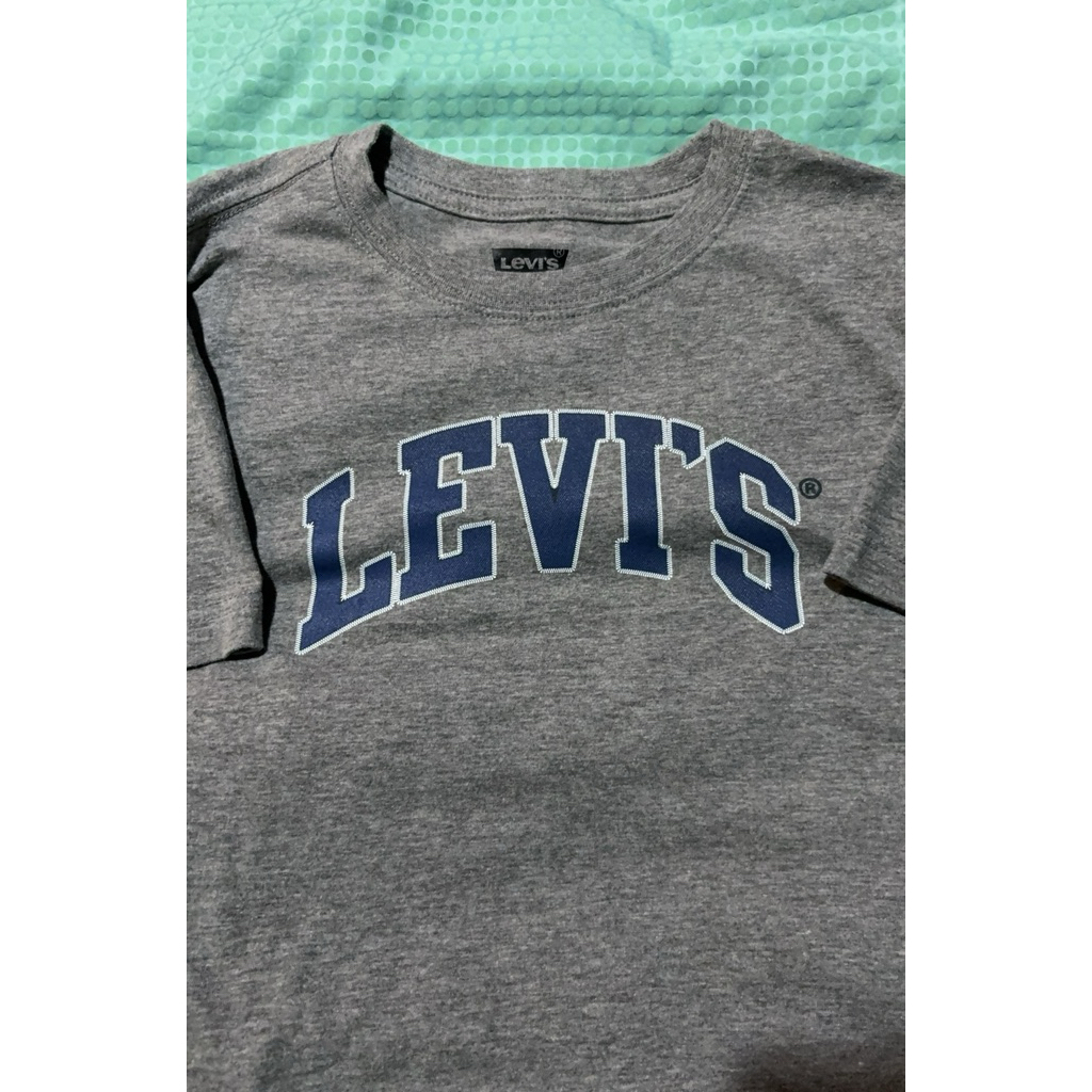 เสื้อยืดแท้100%Levi’s size m 10-12ขวบ ซื้อจาก USA