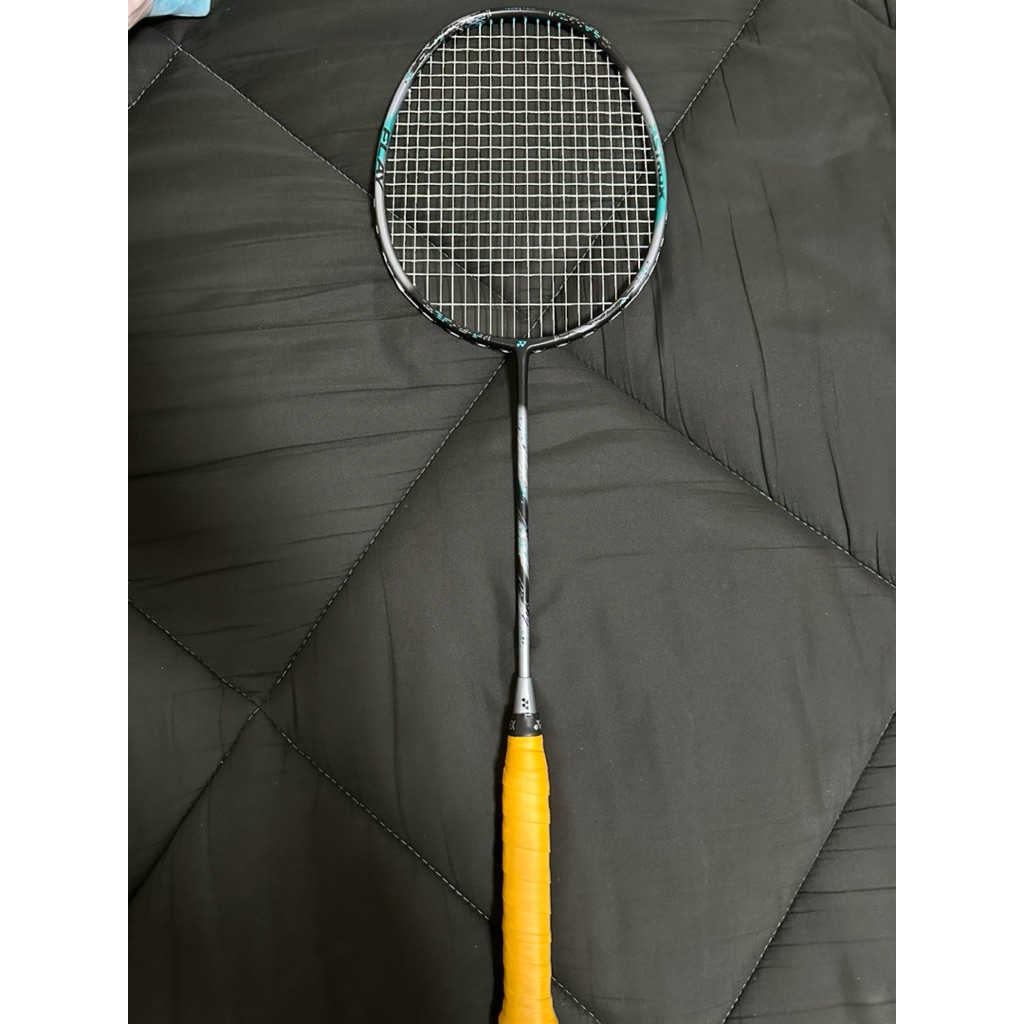 ไม้แบด Yonex 88D play ,77 play
