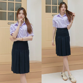 กระโปรงนักเรียนทรงแคบ กรมเข้ม-สีดำ ผ้ามันดีวาย มียาว22-26 ตีเกร็ด5.5นิ้ว กระโปรงมอต้น-มอปลาย (มีบิลให้)