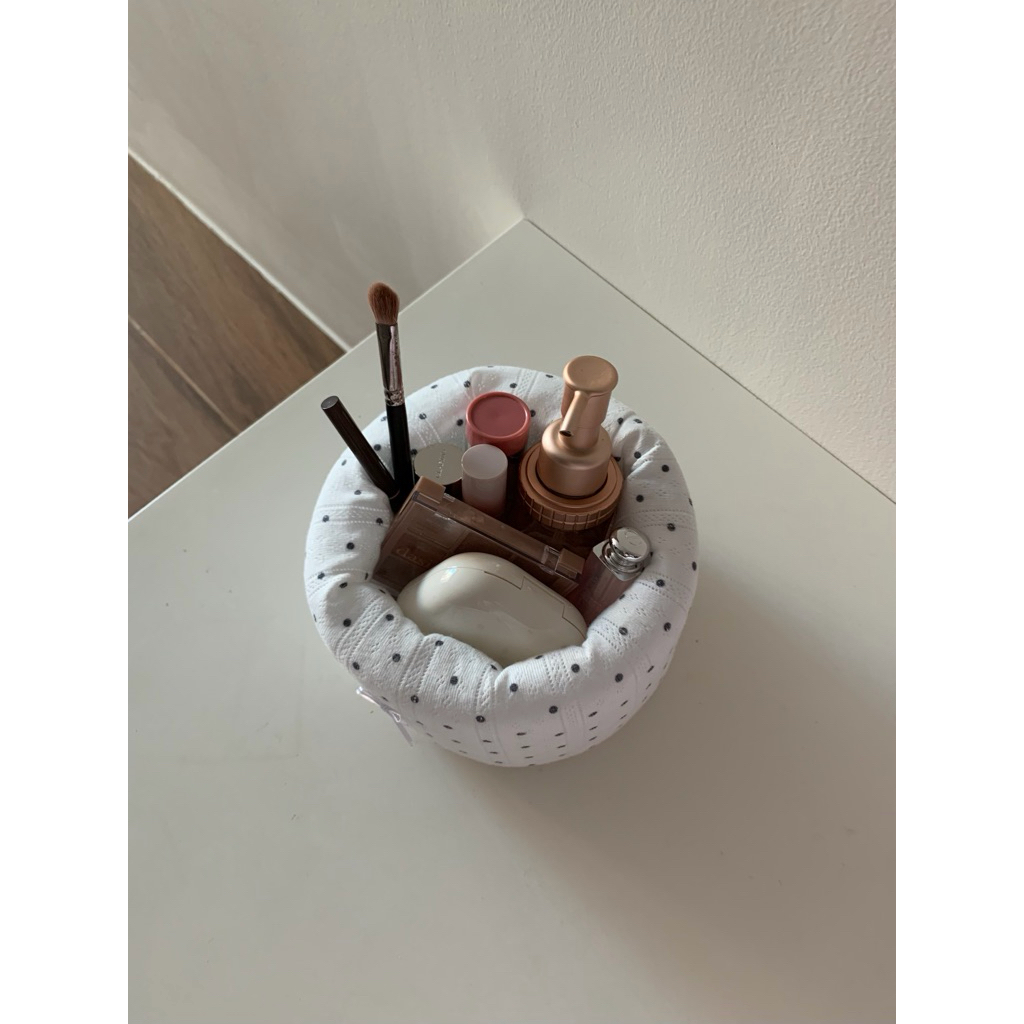 rina rina - polkadot organizer basket ตะกร้าใส่ของกระจุกกระจิก (15*10 cm.)