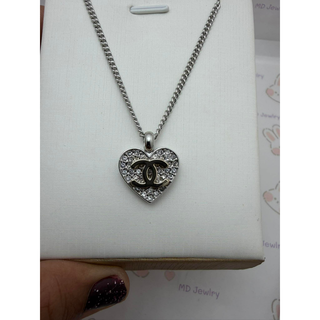 พร้อมส่ง สร้อยคอหัวใจ เกรดพรีเมี่ยม  เป็นมิตรต่อผิว ไม่แพ้ ไม่คัน