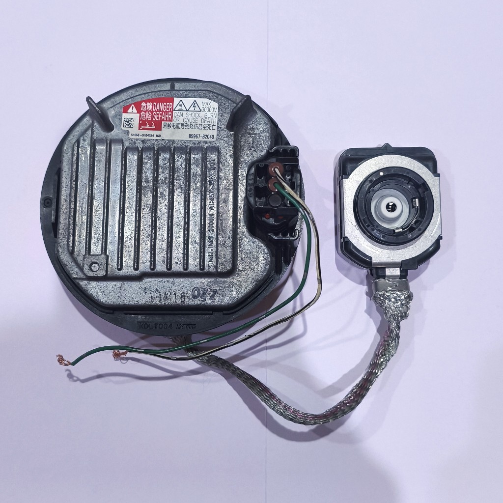 บัลลาสต์ไฟหน้าซีนอน D4R/D4S Toyota Camry ACV51 ASV50 Fortuner แท้มือสองญี่ปุ่น