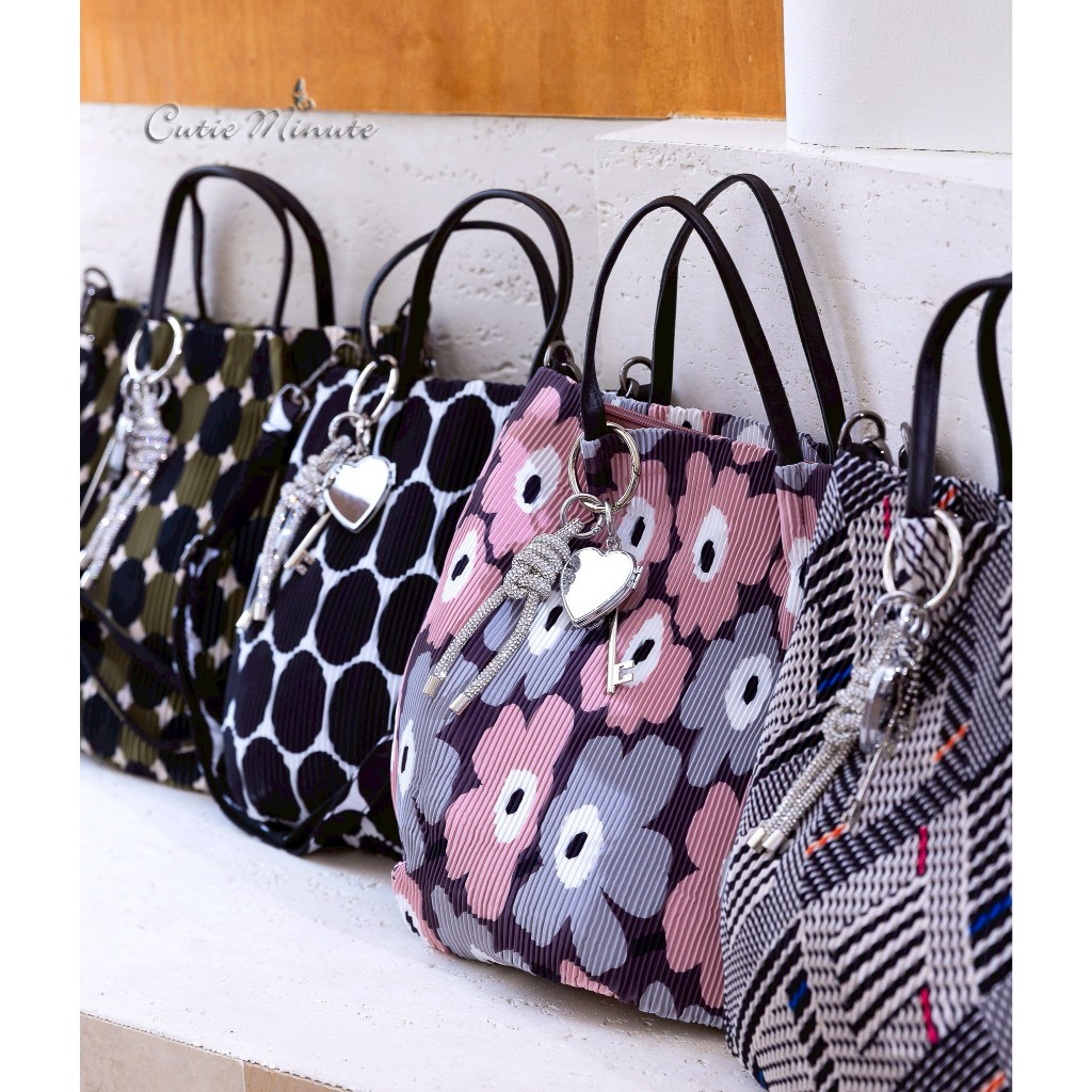 Cutie minute PK0426 PLEATED BAG — Everyday Look กระเป๋าพลีทดีไซน์พรีเมียม  เรียบหรู