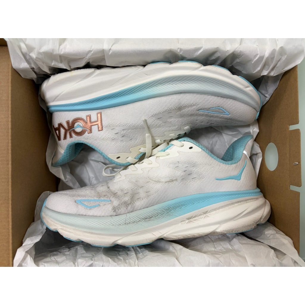 [รองเท้าวิ่งมือสอง] Hoka clifton 9