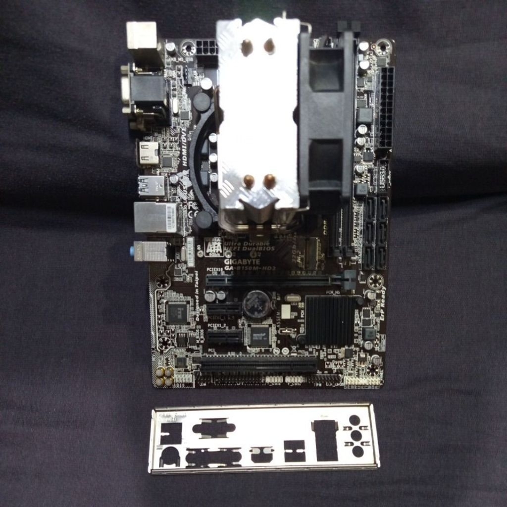 i5-7500+Gigabyte GA-B150M-HD3 มือสองมัดรวม สภาพดี