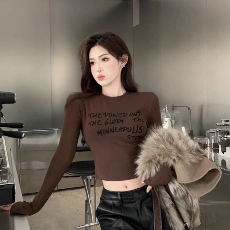พร้อมส่งในไทย** เสื้อแขนยาวผ้านิ่มยืด เสื้อคอกลม ทรงครอป Y320