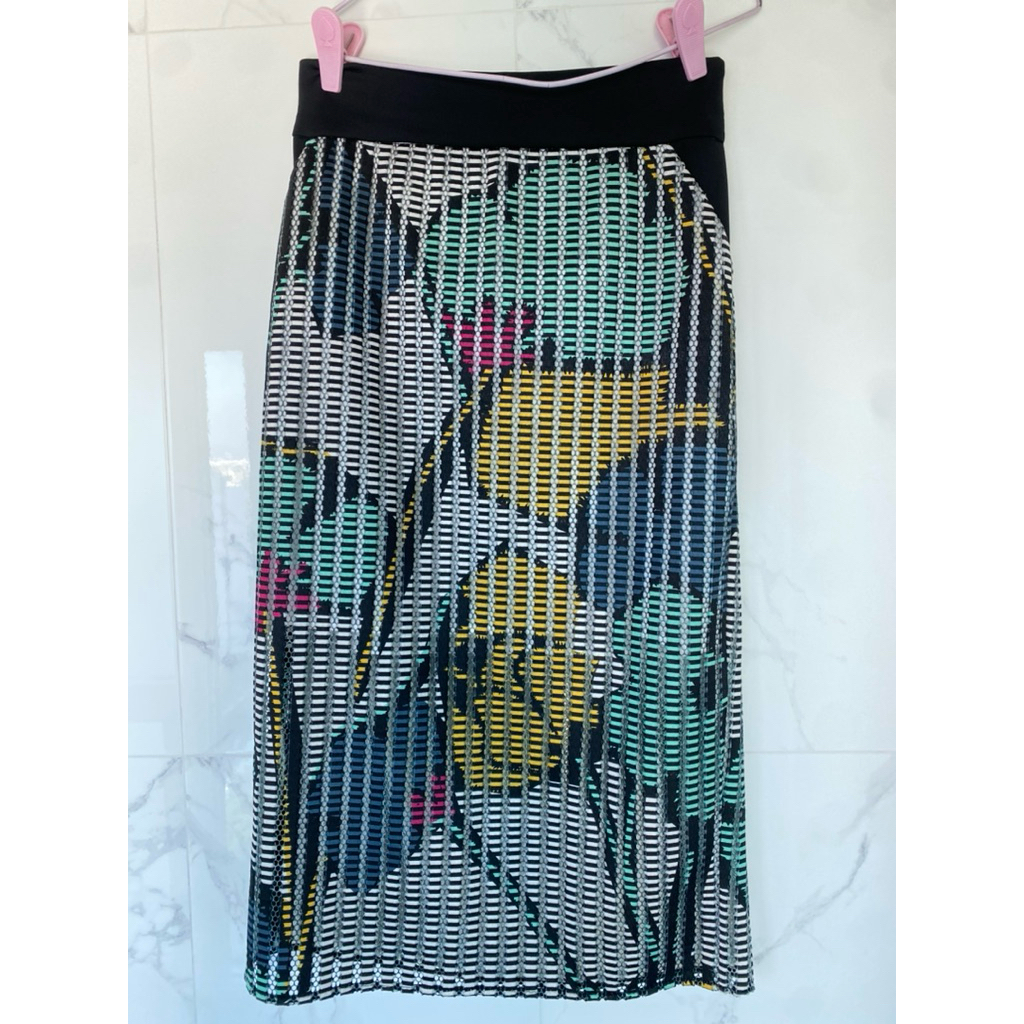 PINKO Made in ITALY Size 42 USA 6 UK 10 วัดเอวได้ 28 นิ้ว ยืดได้ถึง 30“ สพ 38” ซื้อจากห้างดังใน MILA