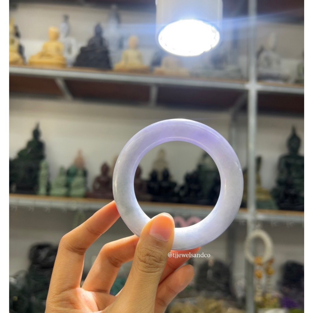 กำไลหยกเจไดต์ หยกม่วง Pastel Lavender Jade Collection ทรงโดนัท หน้ากว้าง11-12มิล ราคา ถูกที่สุด ดีลบีเคเค แกลเลอรีภาพที่ 3