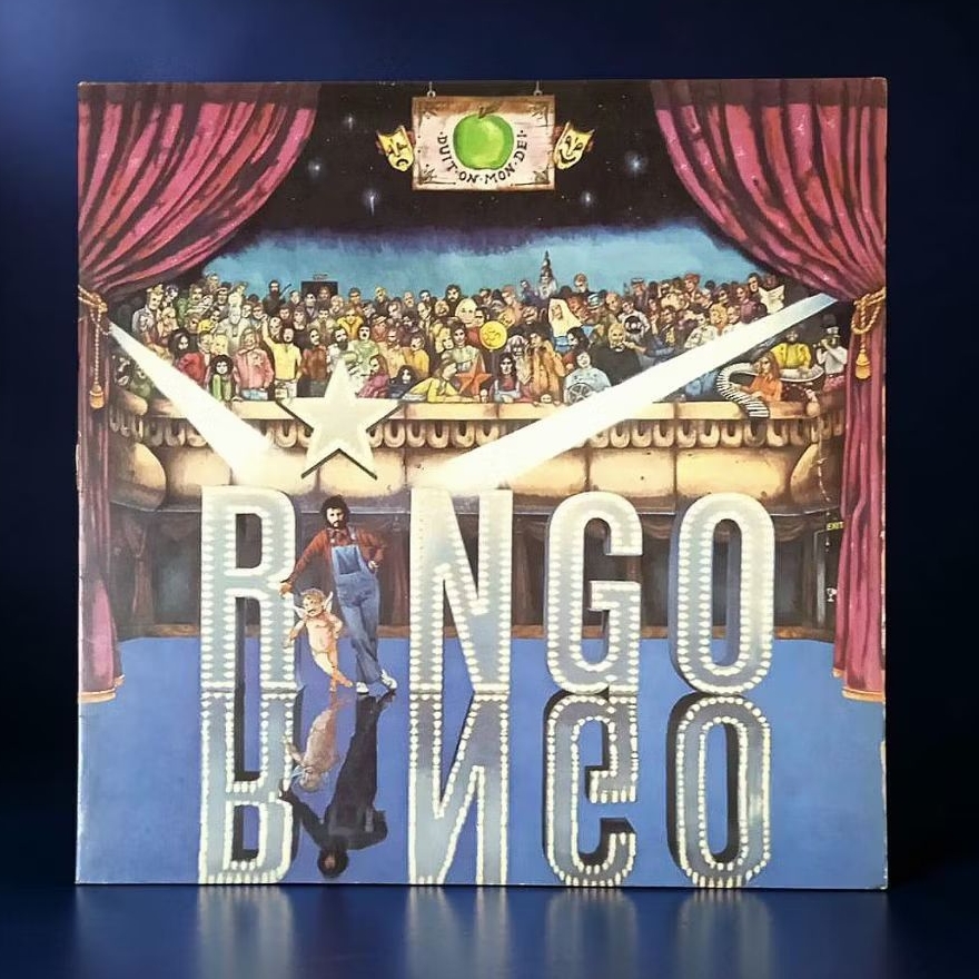 แผ่นเสียงไวนิล ( LP ) 12" อัลบั้ม Ringo  ของ Ringo  Star  ที่จำหน่ายในปี 1973  VG + ของแถมภายในอยู่ค