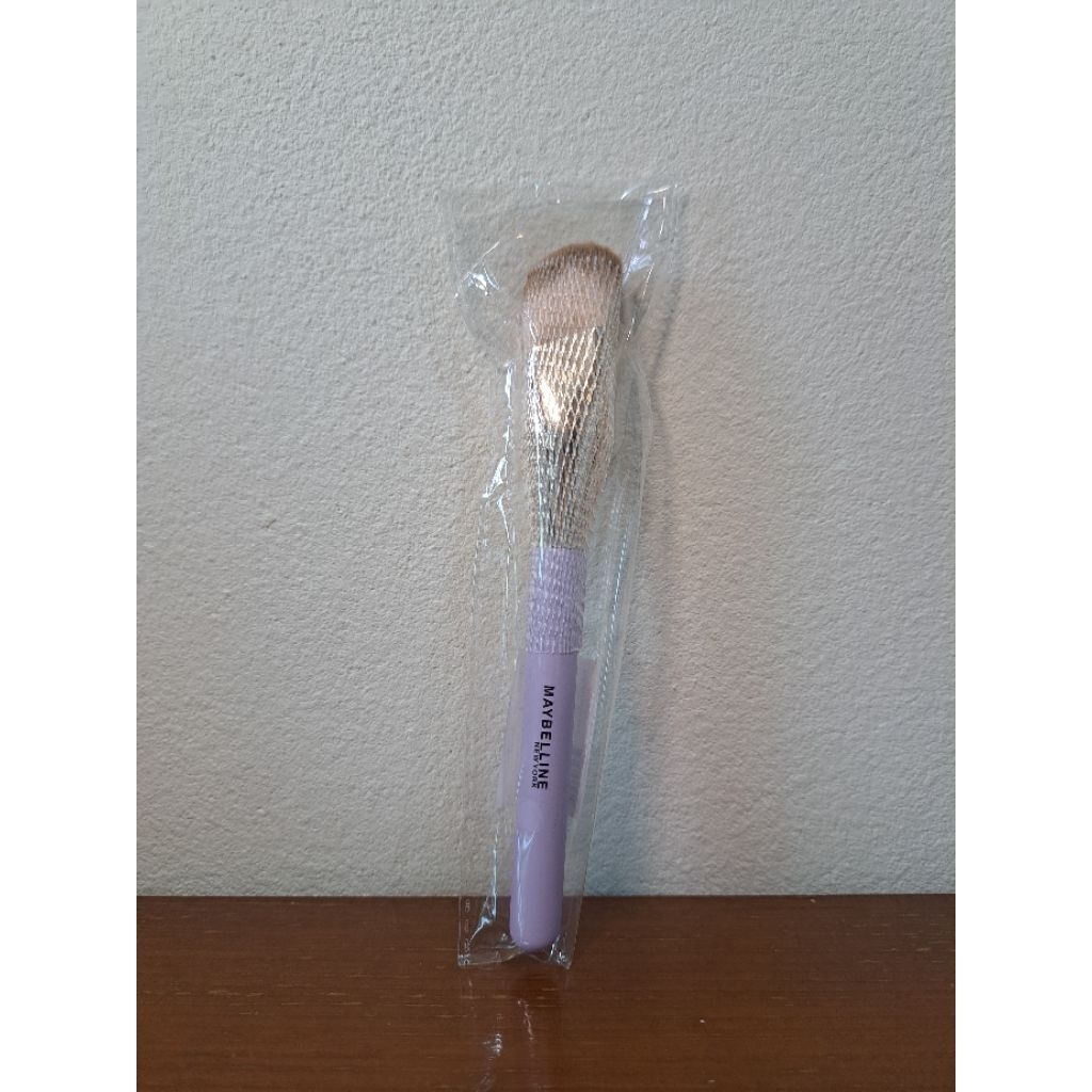 แปรงทารองพื้นเมย์เบลลีน (Maybelline Foundation Brush)