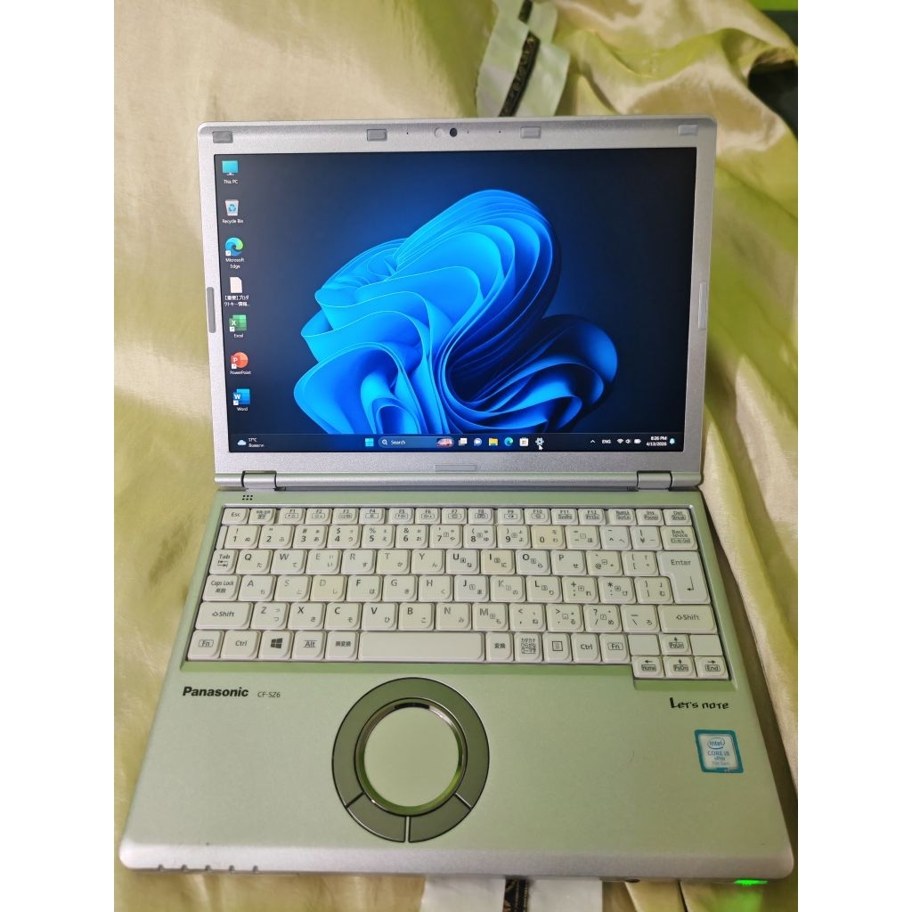 laptop Panasonic Let's Note CF-SZ6 หนัก1kg 12.1"gen 7 Core i3-7100U ram 8gb SSD 256GB มือสอง สภาพสวย