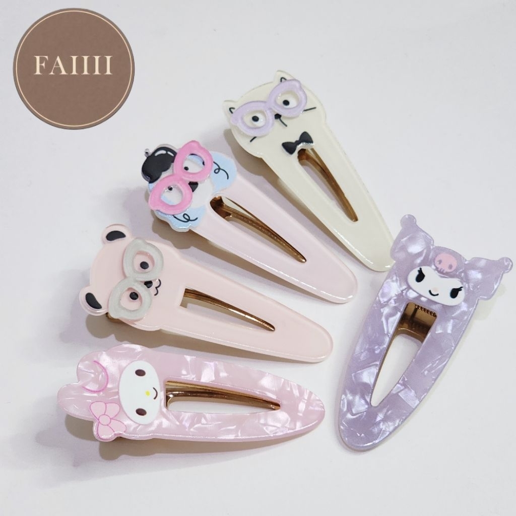 กิ๊บติดผมลายน่ารัก ดีไซน์การ์ตูน ใส่แล้วดูคิ้วท์ (ราคา/1คู่)