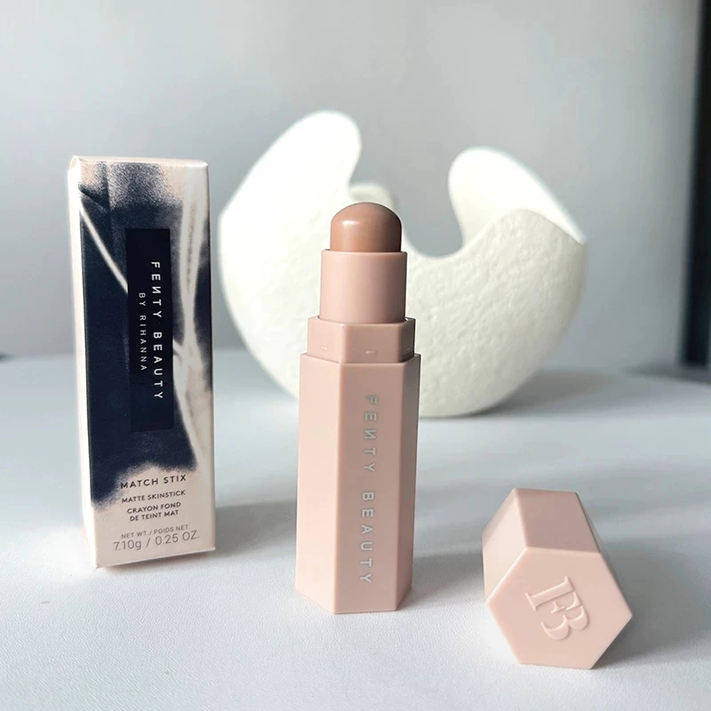 Fenty Beauty Match Stix Matte Skinstick 7.1g คอนทัวร์สติ๊ก เนียน เกลี่ยง่าย หน้าเรียว ของแท้