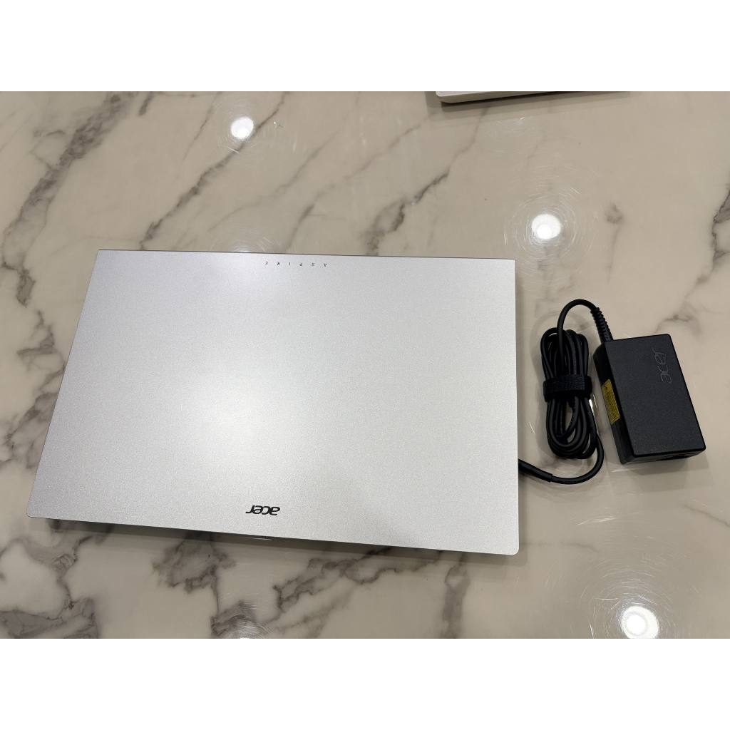 ACER AL15-42P-R3Q5  AMD Ryzen 5 7430U 16GB DDR4  NVMe 512GB