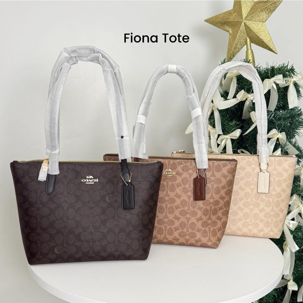 ✴️ New  Fiona Zip Tote Bag ✴️  ขนาด : 9 1/2" (L) x 8 1/4" (H) x 3 3/4" (W)